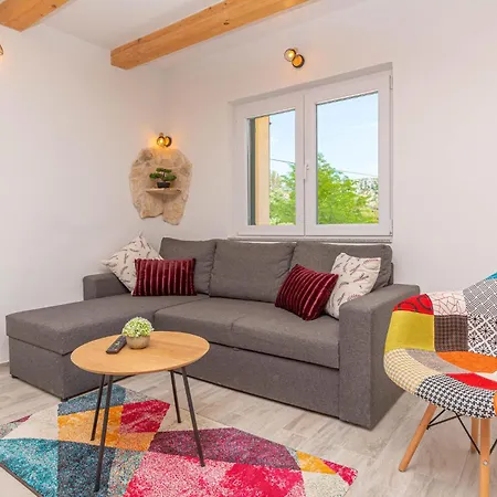 Ferienhaus 3 Bedroom Cozy In